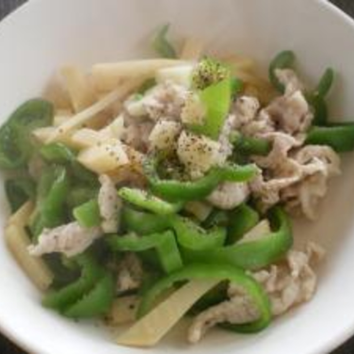 タケノコとピーマンと豚肉の塩炒め レシピ 作り方 By Saraman 楽天レシピ タケノコとピーマンと豚肉の塩炒め レシピ 作り方 By Saraman 楽天レシピ